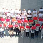 Żywa flaga z okazji Dnia Flagi Rzeczypospolitej Polskiej